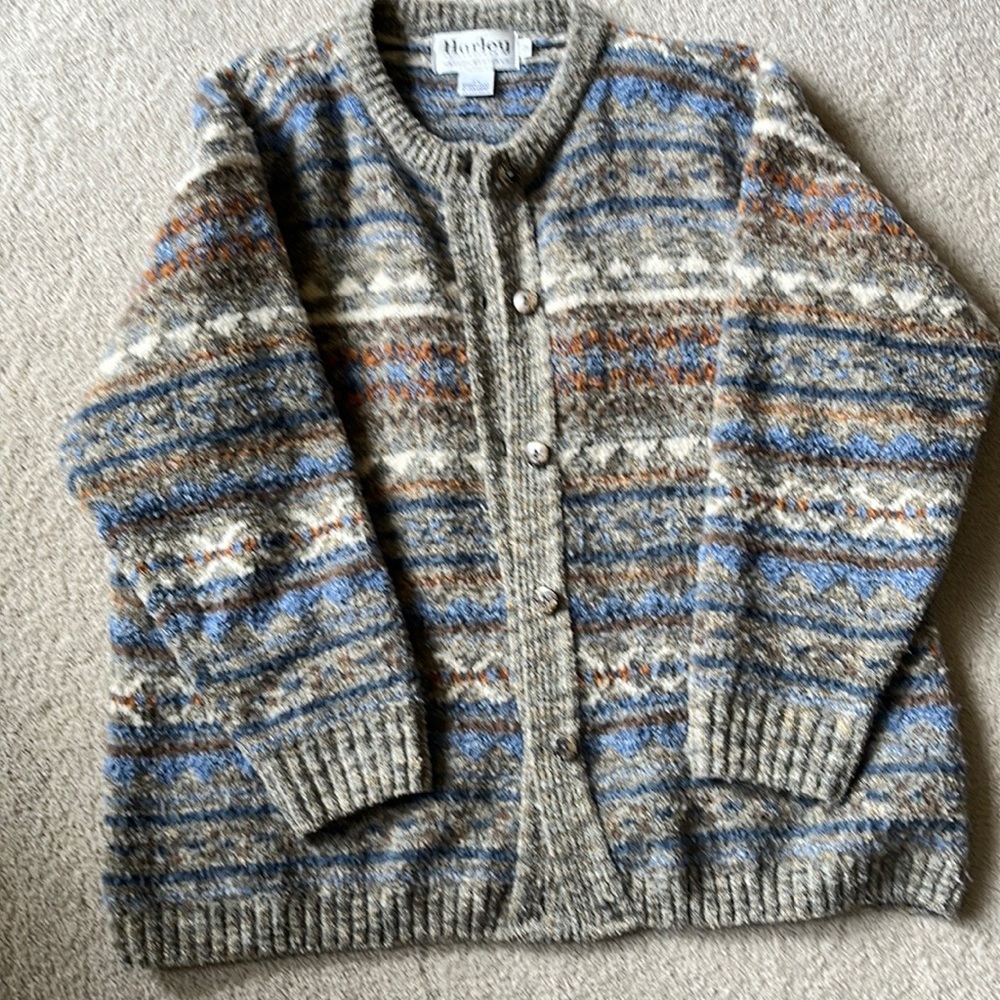 Harley of Scotland wool cardigan sweater